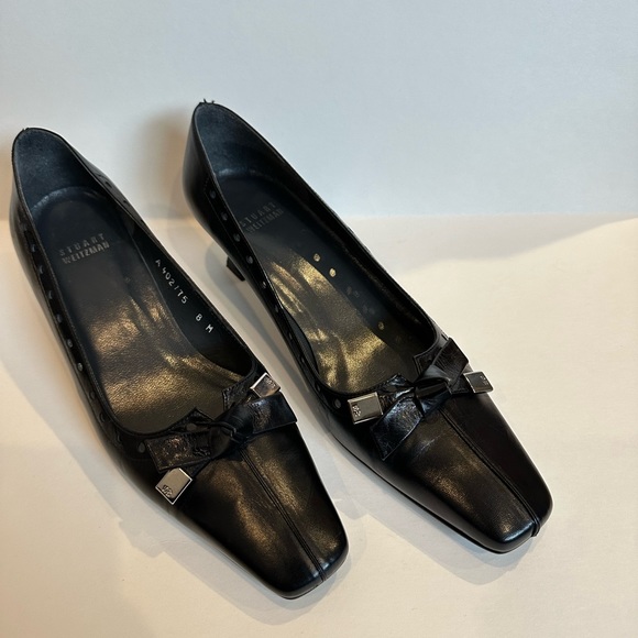 Stuart Weitzman Women's Black Leather Pumps - Picture 2 of 7